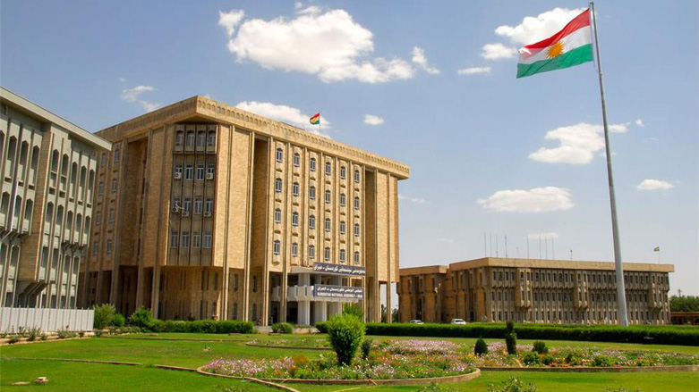Perlemana Kurdistanê sikalayê dijî yasa ya helbijatina parêzgehan tomar dike 